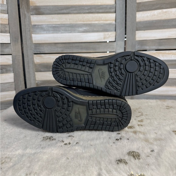 NIKE Women’s Dunk Sky Hi Lace Up Sneakerboot 2.0 Black/Silver Hidden Wedge 9.5 - Picture 4 of 8